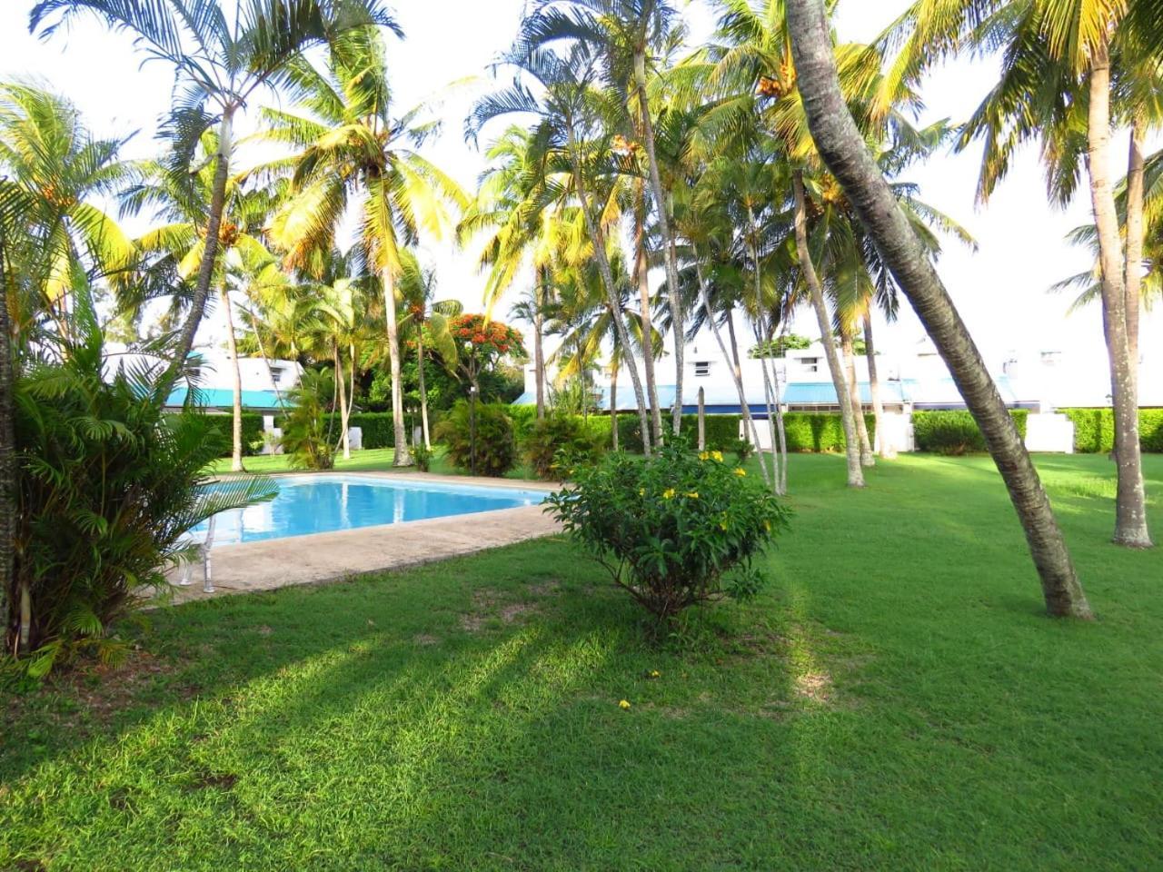 Peaceful And Private Villa Grand Baie Exterior photo